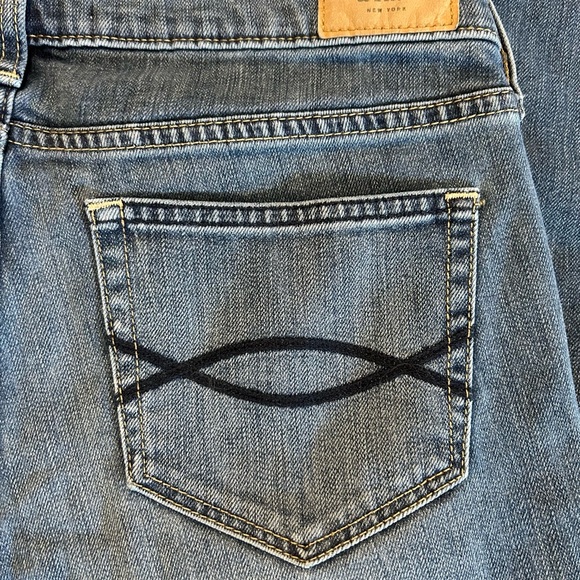 Ambercrombie &Fitch distressed size 2 skinny woman’s jeans waist 26 - Picture 6 of 13